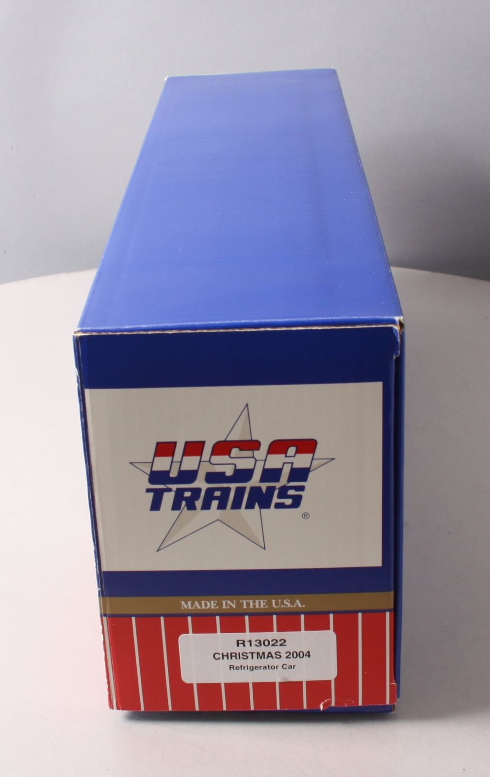 USA Trains R13022 G 2004 Christmas Refrigerator Car - Plastic Wheels LN/Box