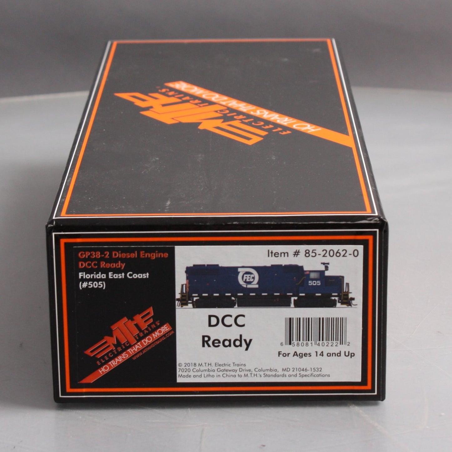 MTH 85-20620 HO Scale FEC GP38-2 Diesel Locomotive #505 DCC Ready