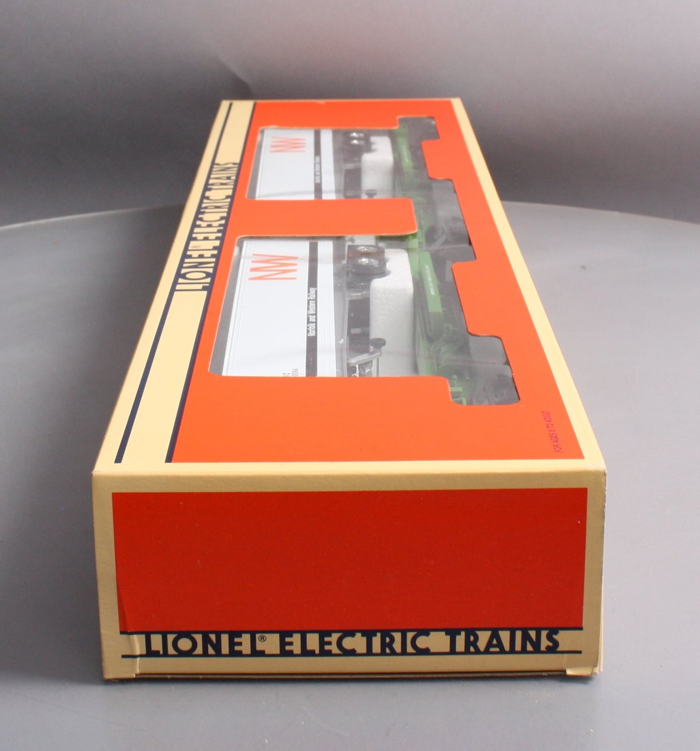 Lionel 6-52014 O Gauge Burlington Northern TTUX Flat Car with Trailers LN/Box