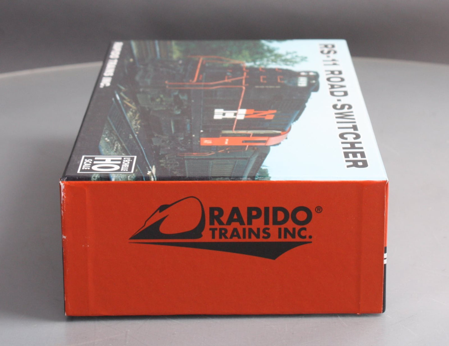 Rapido Trains 31534 HO Penn Central Alco RS-11 Diesel Locomotive #7661