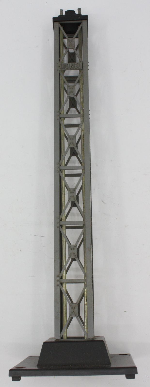 Lionel 199-3 Tower for Floodlight-No Light Bulb