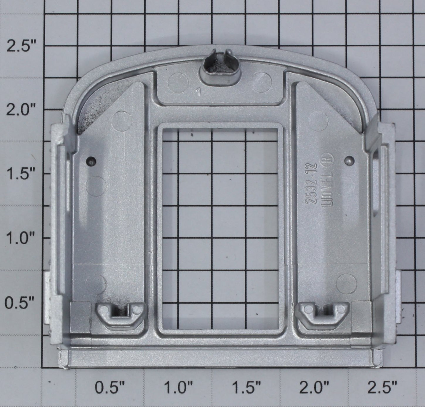 Lionel 2532-42 Painted Silver Vestibule End without Inner Door