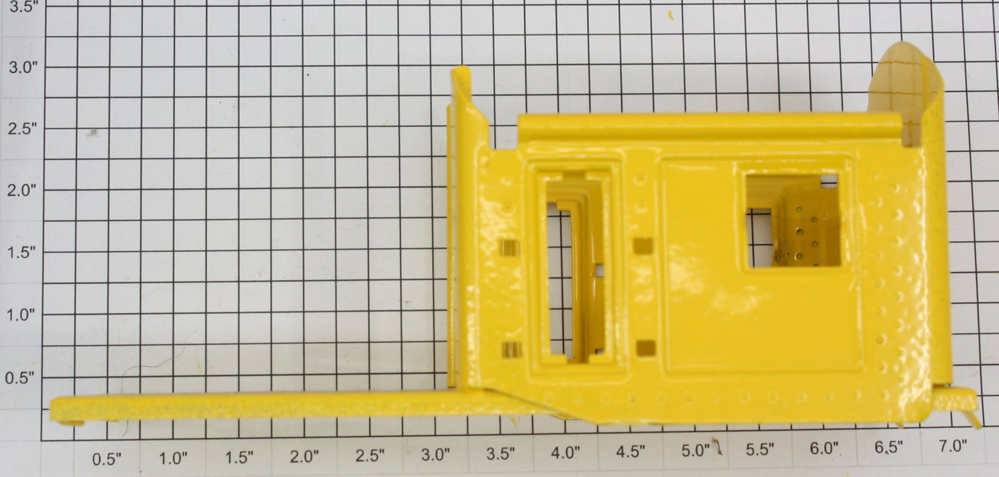 Lionel 810-01 Yellow Body, No Base Plate of Derrick Crane Car-Incomplete