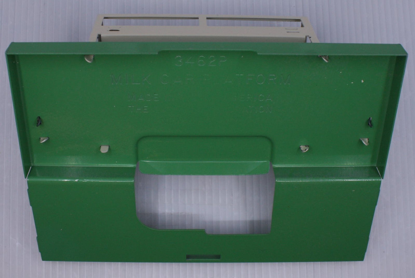 Lionel 3462-P01 Operating Milk Car Platform