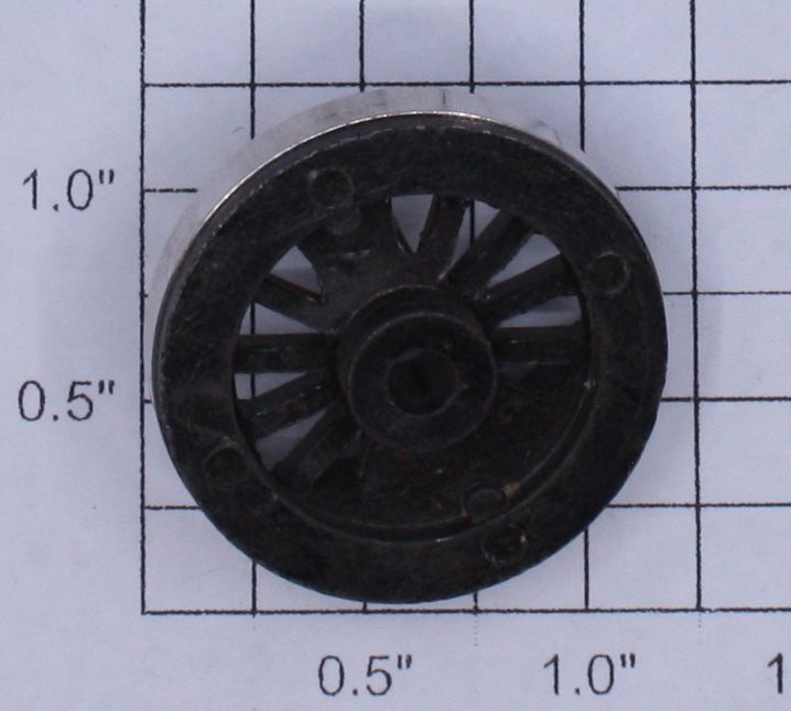 Lionel 701-16 B6 Plain Open Spoked Center Wheel with Nickel Rim