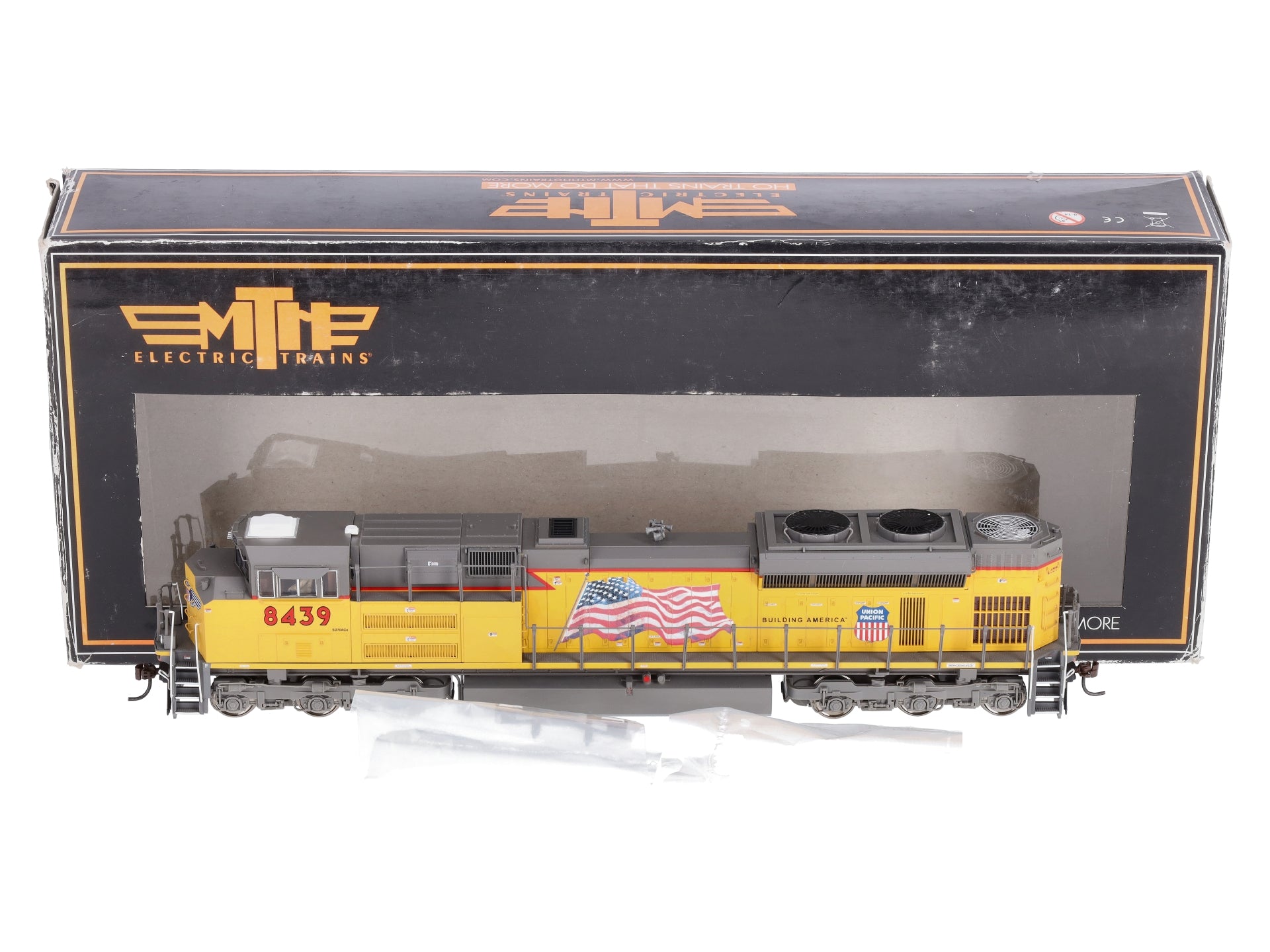 MTH 80-2024-0 Union Pacific HO Scale SD70ACe Diesel Engine #8439
