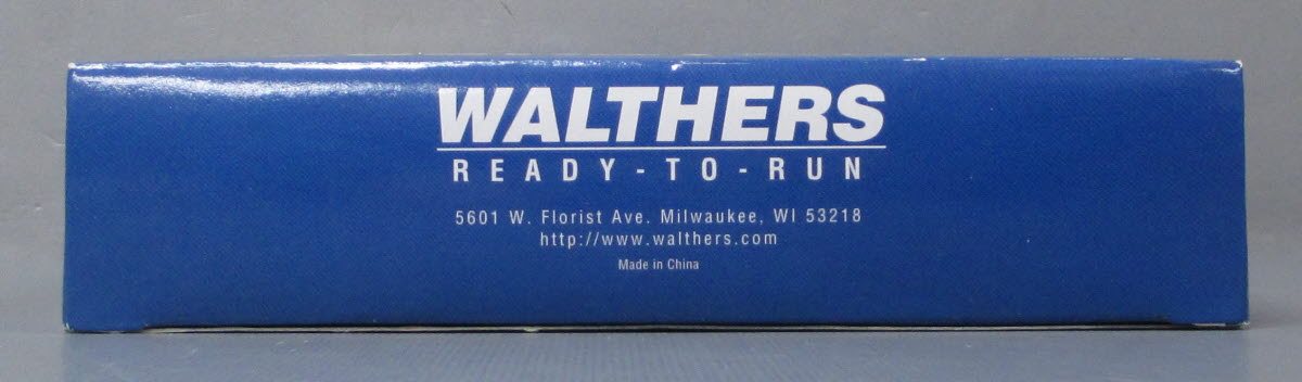Walthers 932-27504 HO Maine Central 30' Wood Caboose #580/582 (Pack of 2)