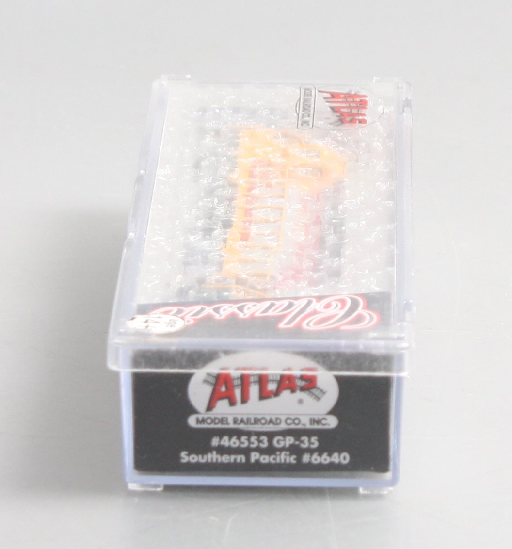 Atlas 46553 N Scale Southern Pacific/Santa Fe GP35 Diesel Locomotive #6640