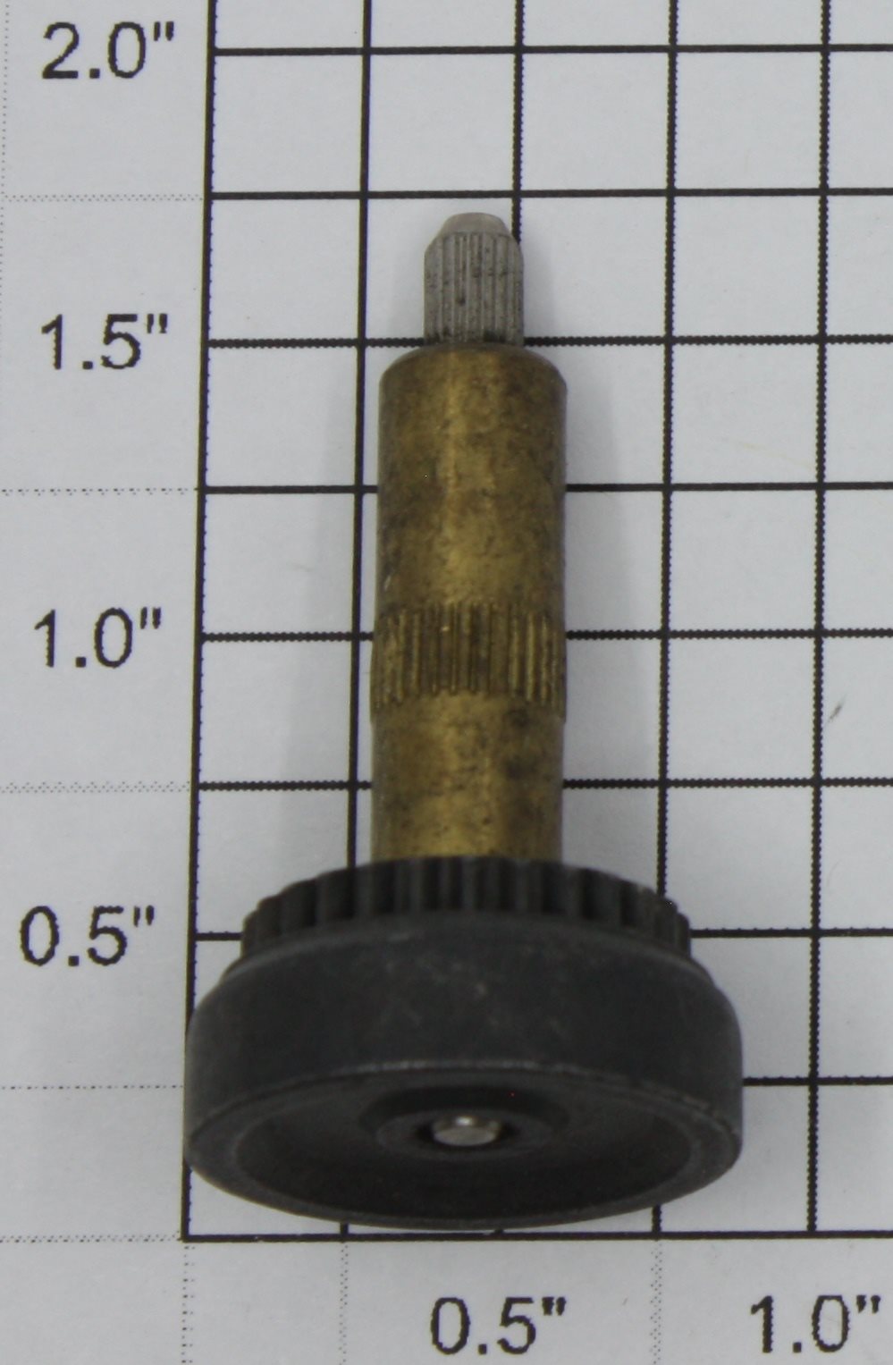Lionel 8265-581 Geared Center Wheel With Knurled Axle