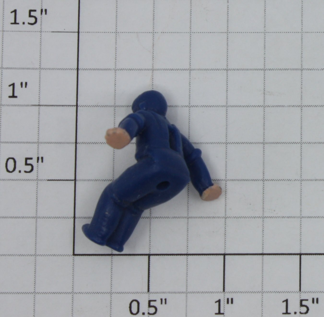 Lionel 50-83 O Gauge Blue Rotating Seated Crew Figure Painted
