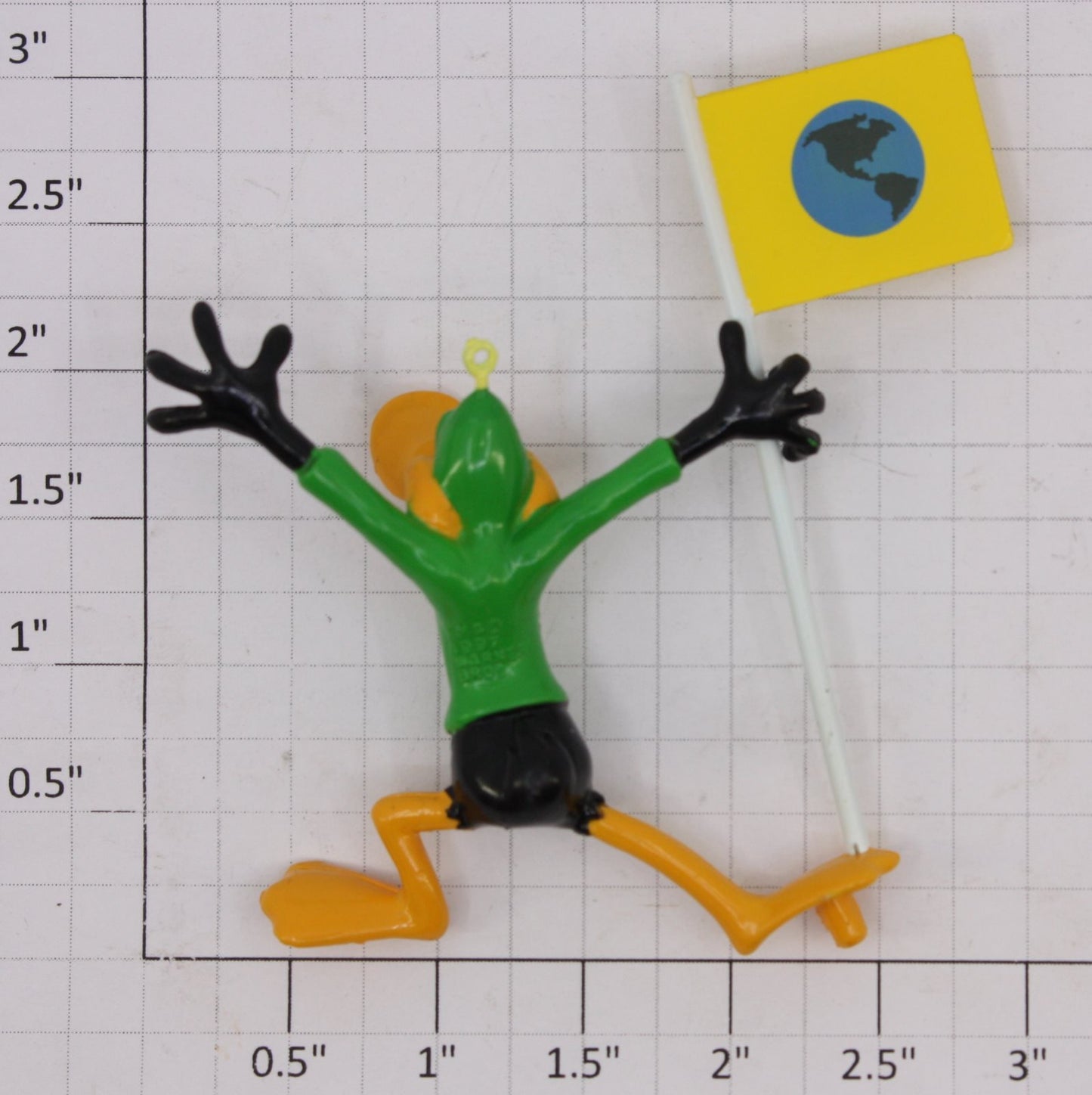 Lionel 16755-50 Daffy Duck as Duck Dodgers Figure with Earth Flag