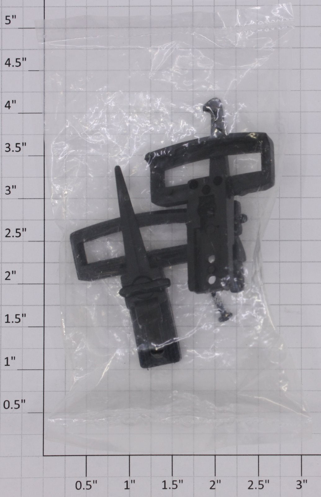 Aristo-Craft 29101-69 Plastic Hook and Loop Couplers (Pack of 2)