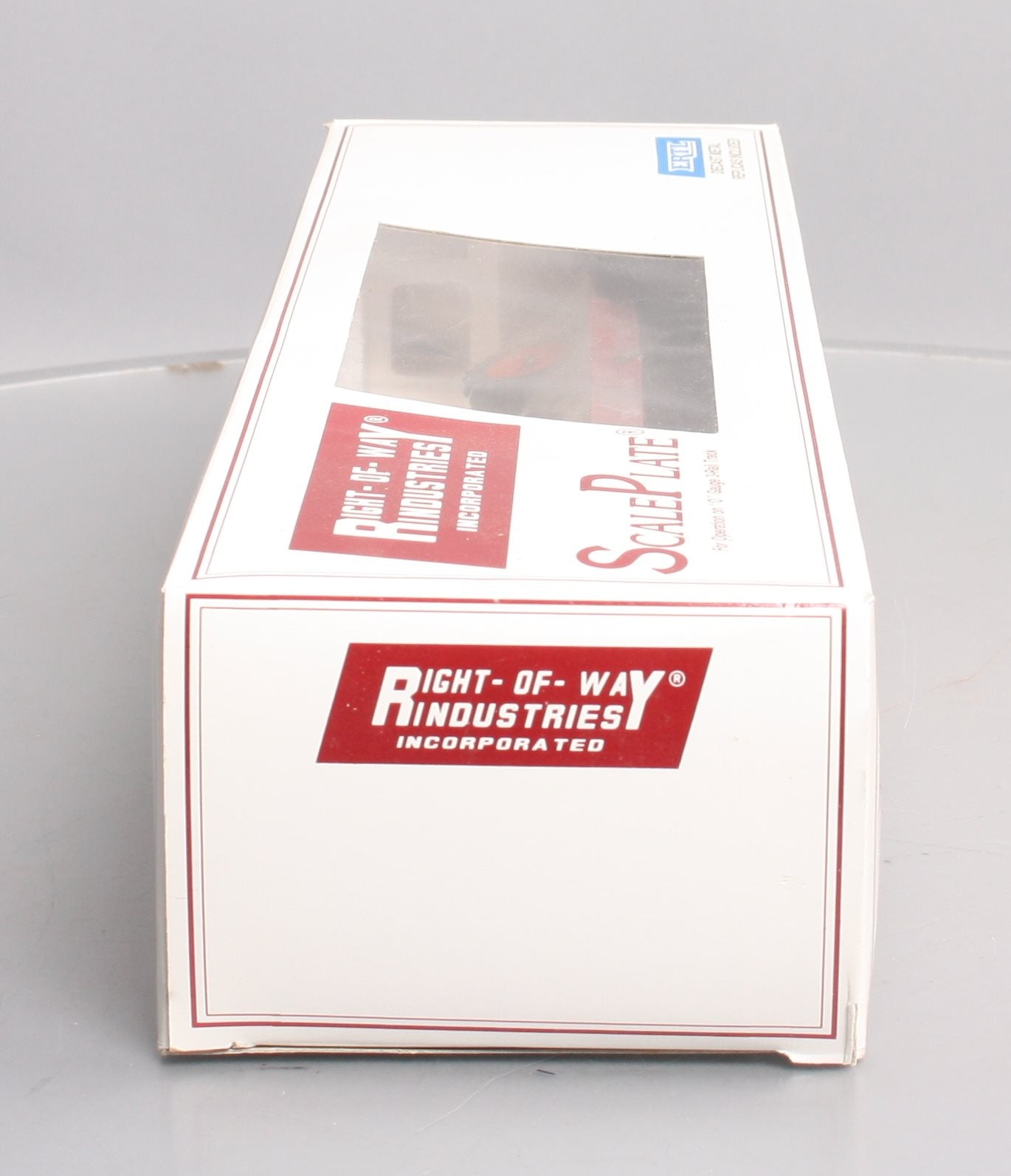 Right-of-Way 565368 O Gauge SP Flatcar with 3 Ertl Tractors NIB