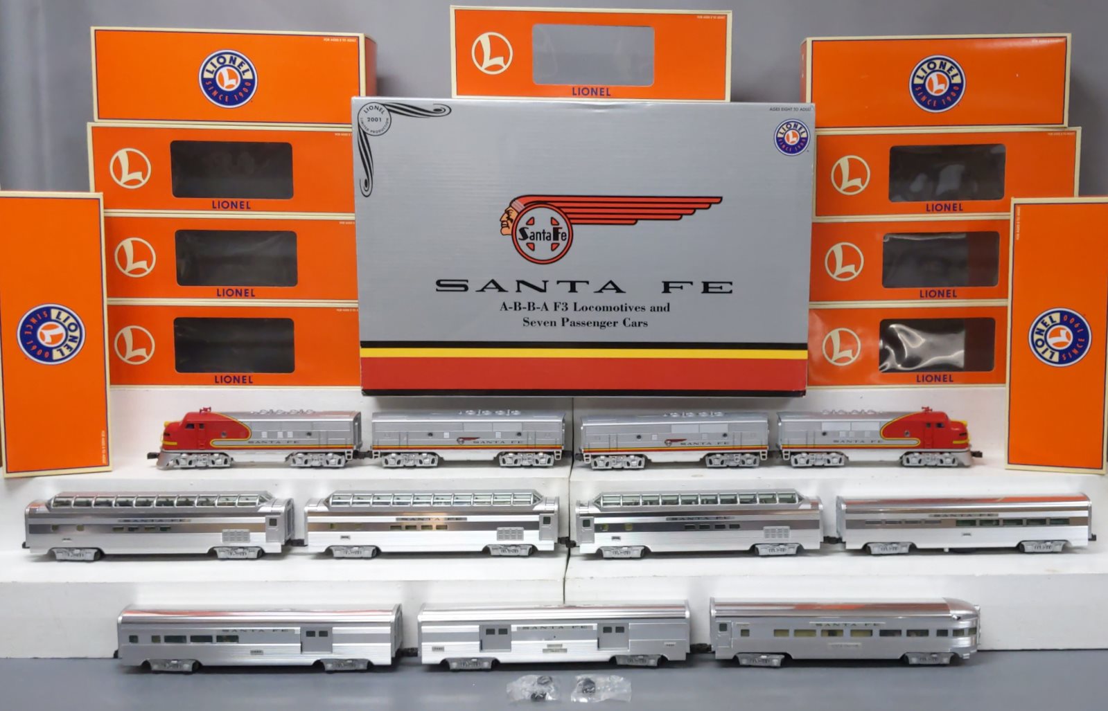Santa fe lionel train on sale