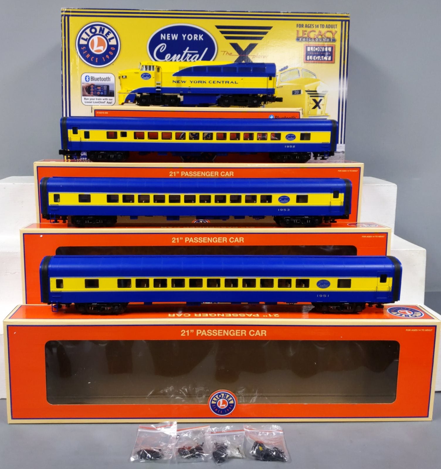 Lionel 2122020 O Gauge New York Central Xplorer Diesel Train Set