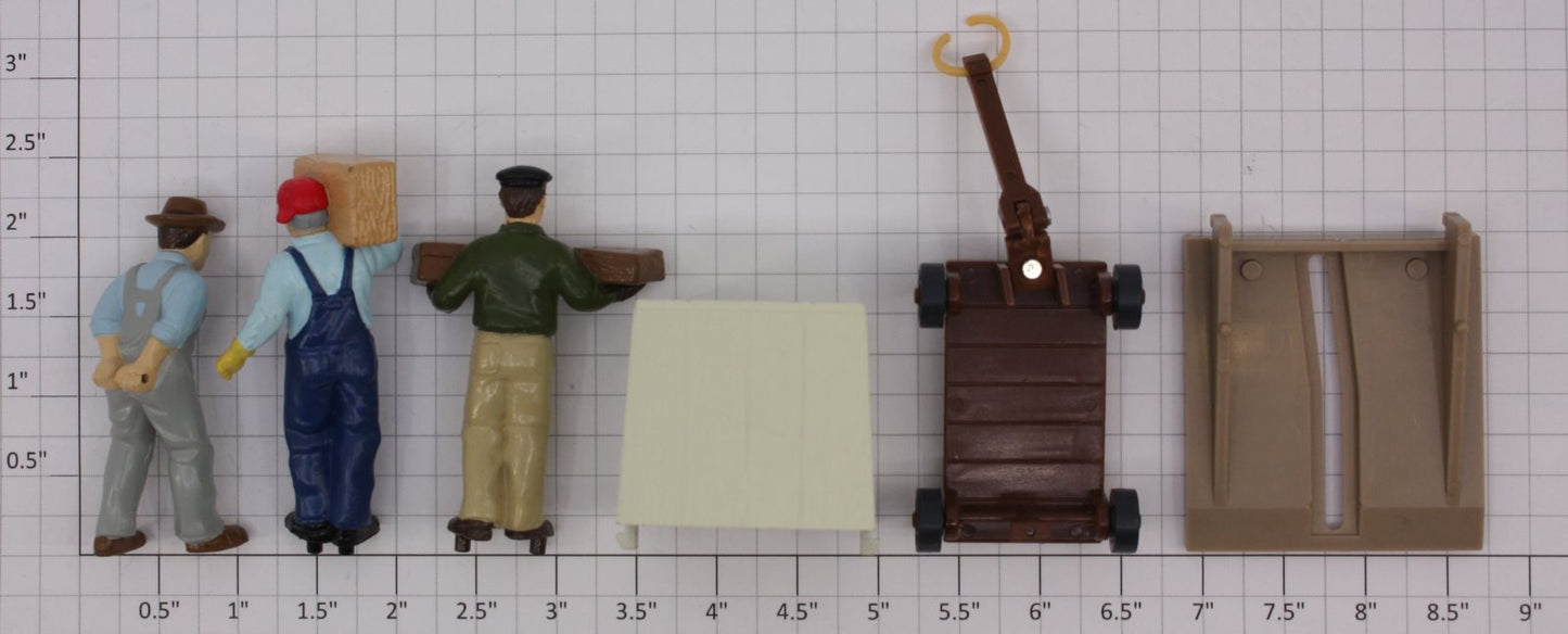 Lionel 12818-1 Animated Freight Station Figures and Accessories Set