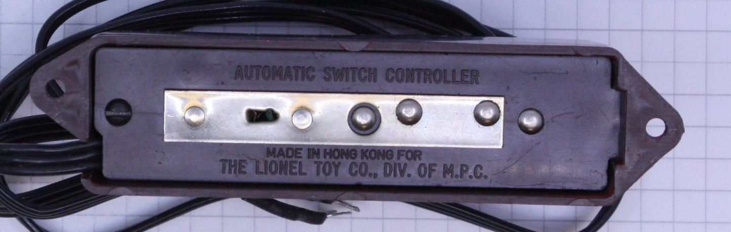 Lionel 5122-2 O Gauge Brown Switch Controller with Wire and Lights