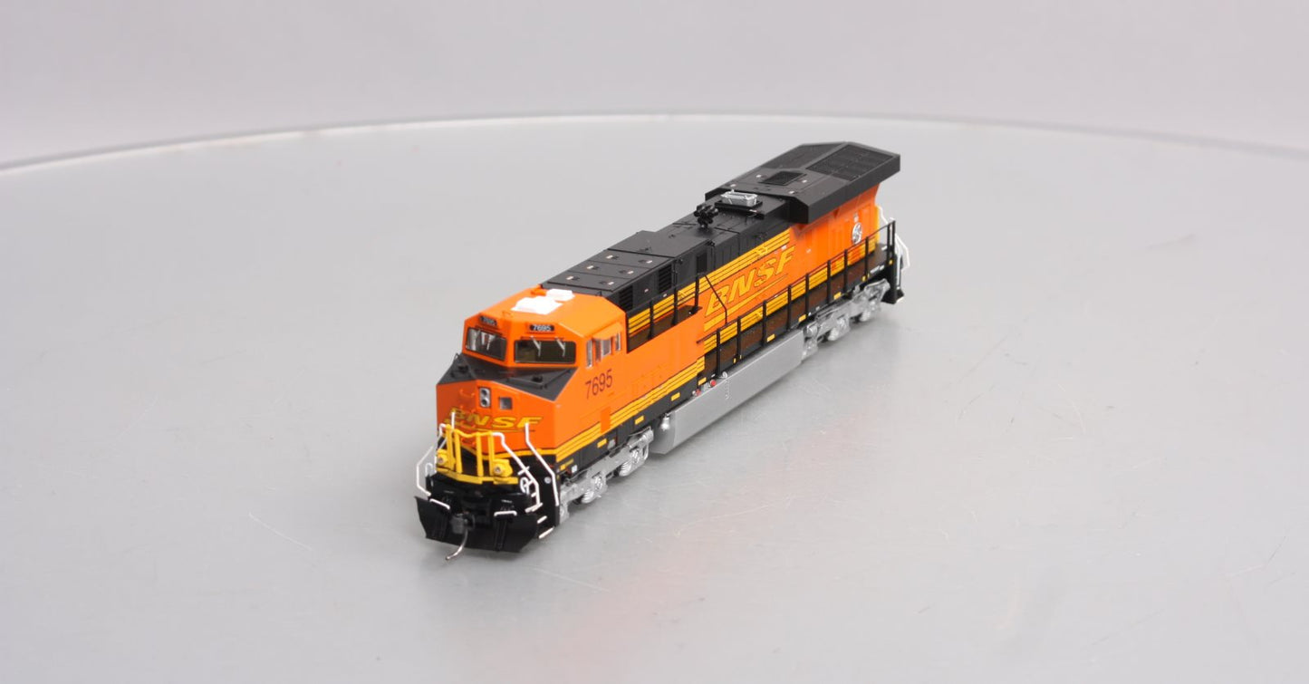 InterMountain 49726 HO BNSF ES44DC Diesel Locomotive #7695
