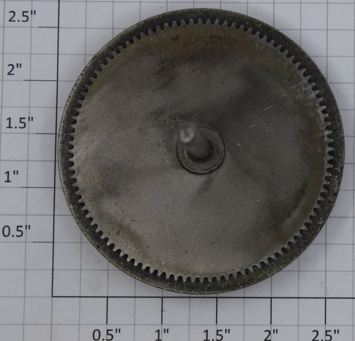 Lionel 5L-41-43 Cast Iron Thick Rim Spoked 2-5/8 Std Gauge Loco Gear Wheel w/Axl