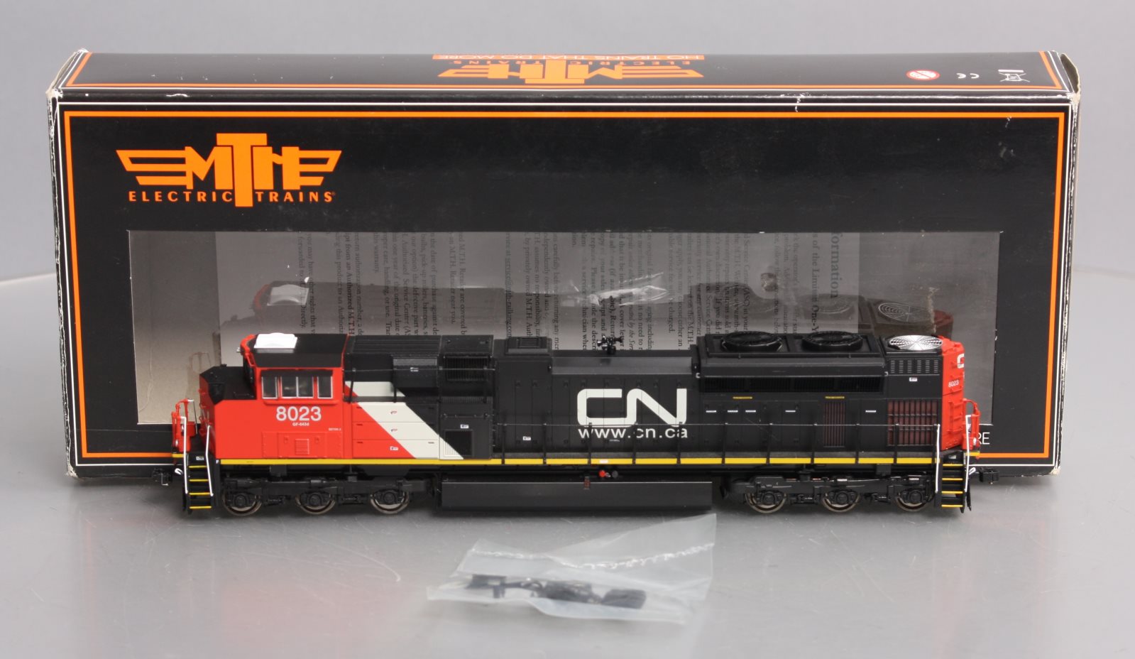MTH 80-2028-1 Canadian National HO Scale SD70M-2 Diesel Engine w