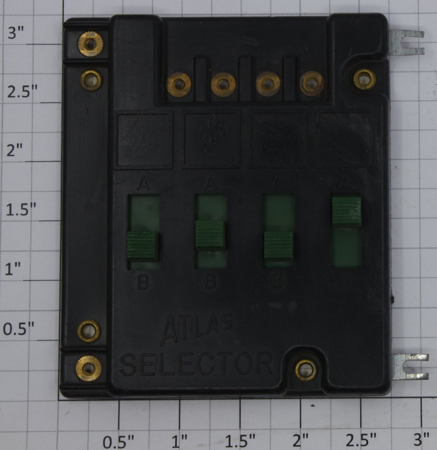 Atlas 215 HO Scale Vintage 2-Train Selector 4-Switch Controller