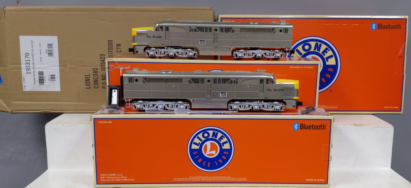 Lionel 1933170 O D&RGW Legacy Alco PA AA Diesel Locomotive Set #6001/6 –  Trainz