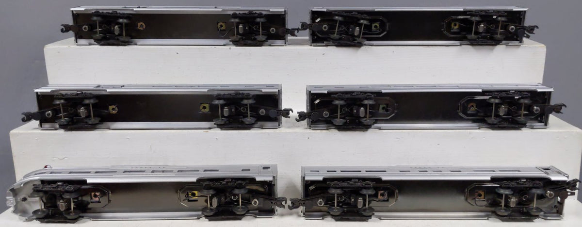 Williams LL610 Santa Fe Streamline Passenger Cars (6) LN/Box