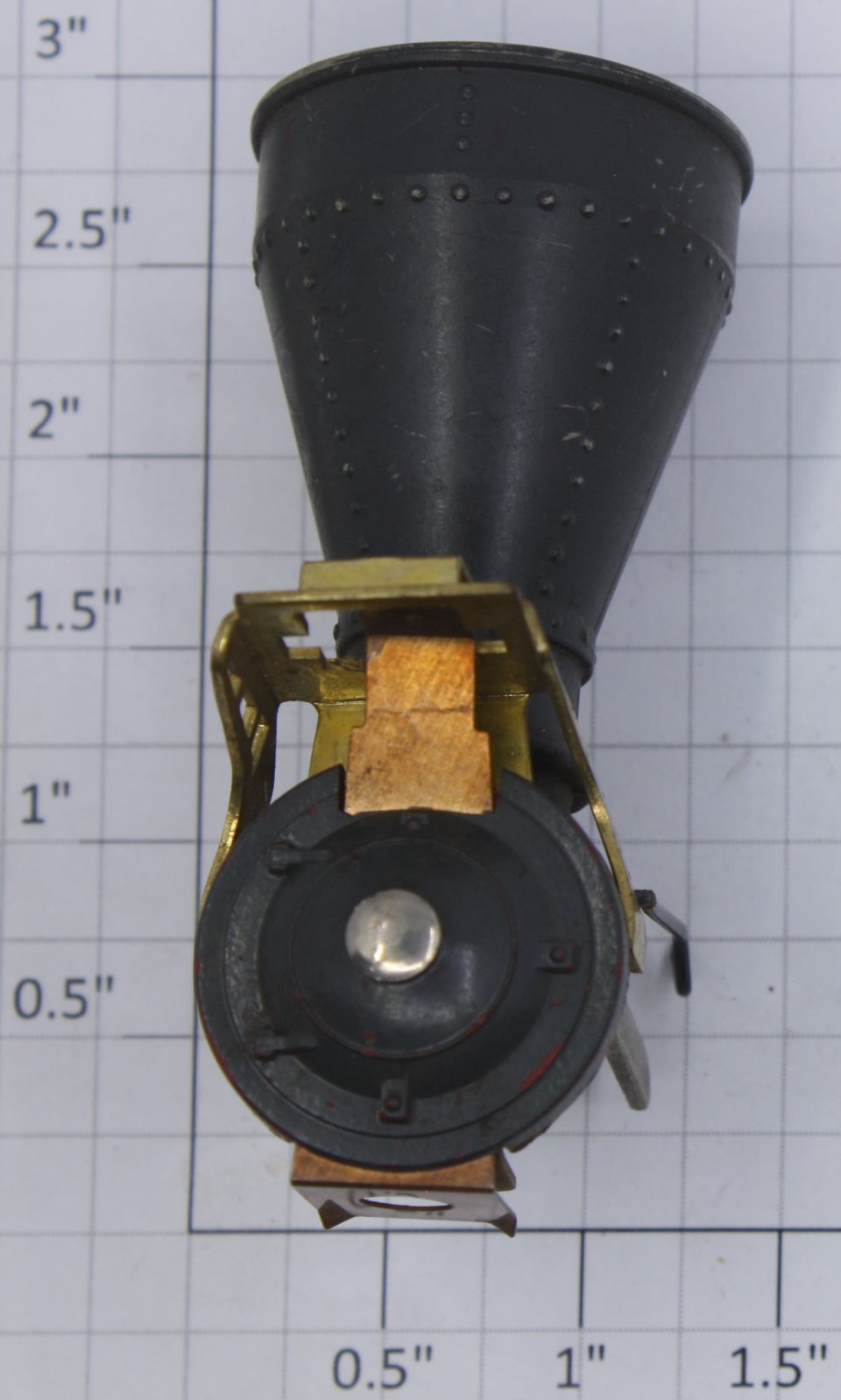 Lionel 1872-68 Smoke Unit and Stack Assembly- Smoking Stack