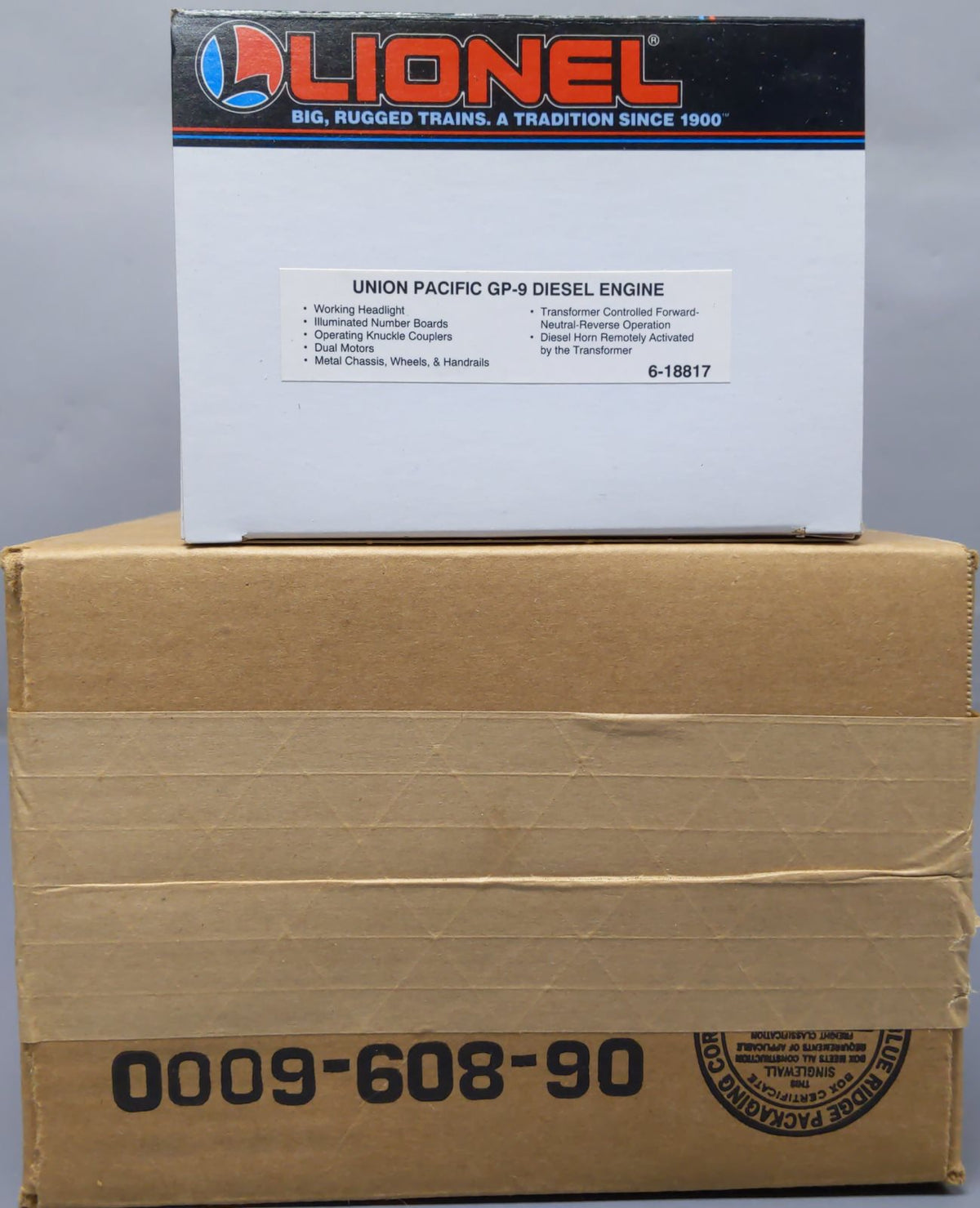 Lionel 6-18553 O Gauge Union Pacific Sears GP-9 Diesel Locomotive w/Case #150 LN/Box