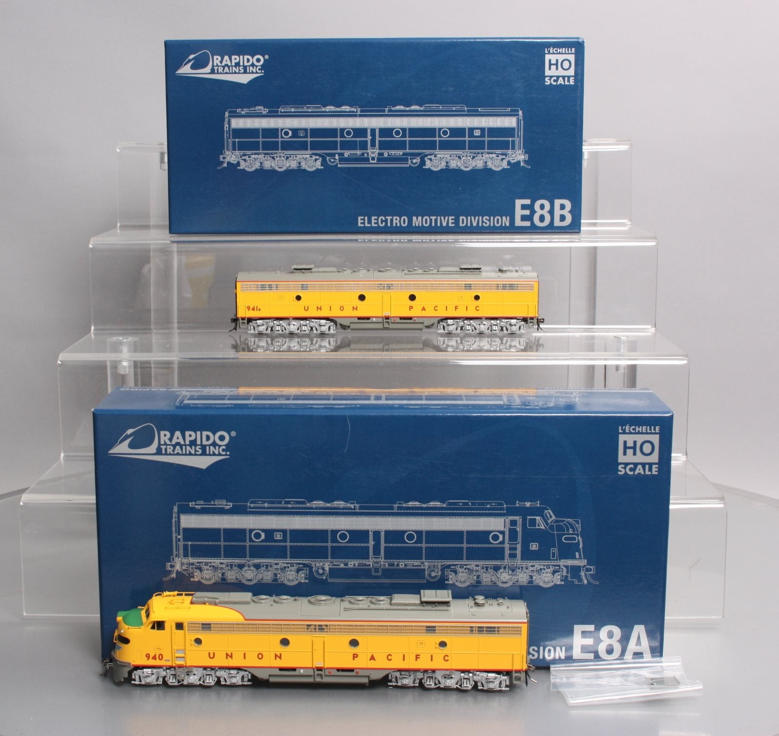 Rapido Trains 28541 HO Scale UP EMD E8A+E8B Locomotive Set #940/B 1:87