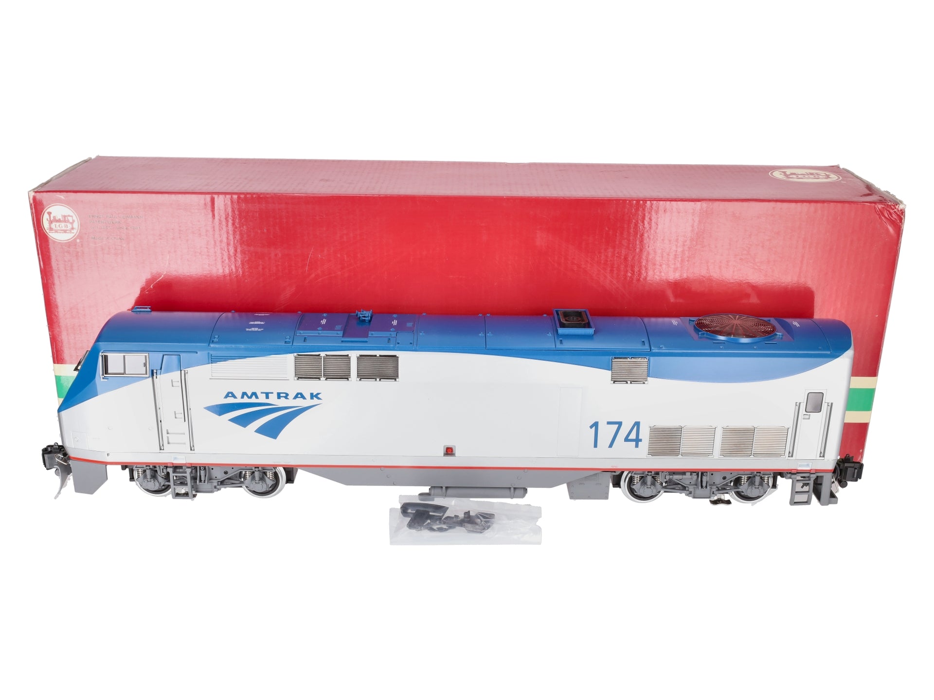 LGB 22490 G Amtrak Genesis Diesel Engine #174 – Trainz