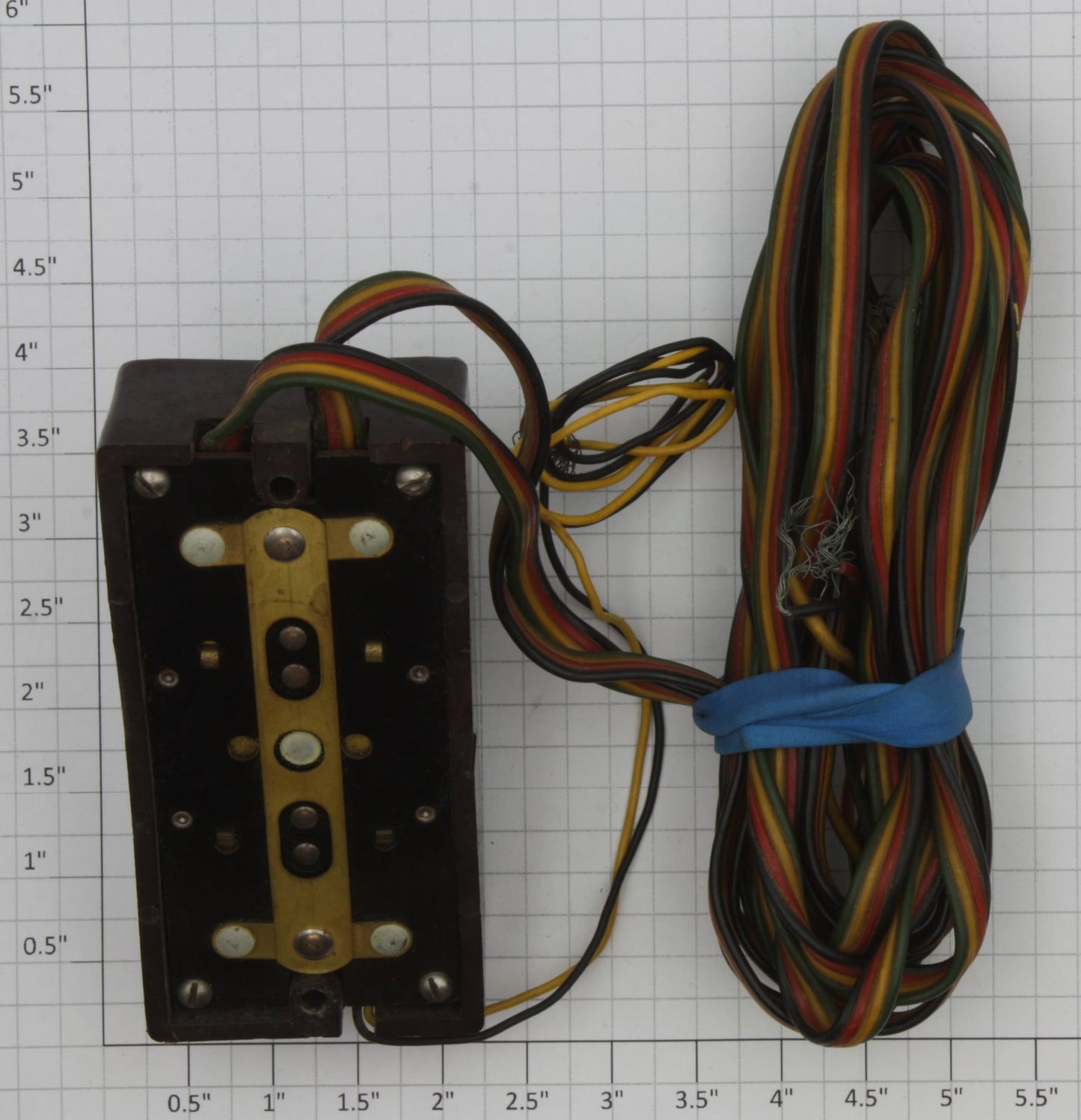 American Flyer XA10698 S Scale Bakelite Brown Lighted Dual Switch Controller