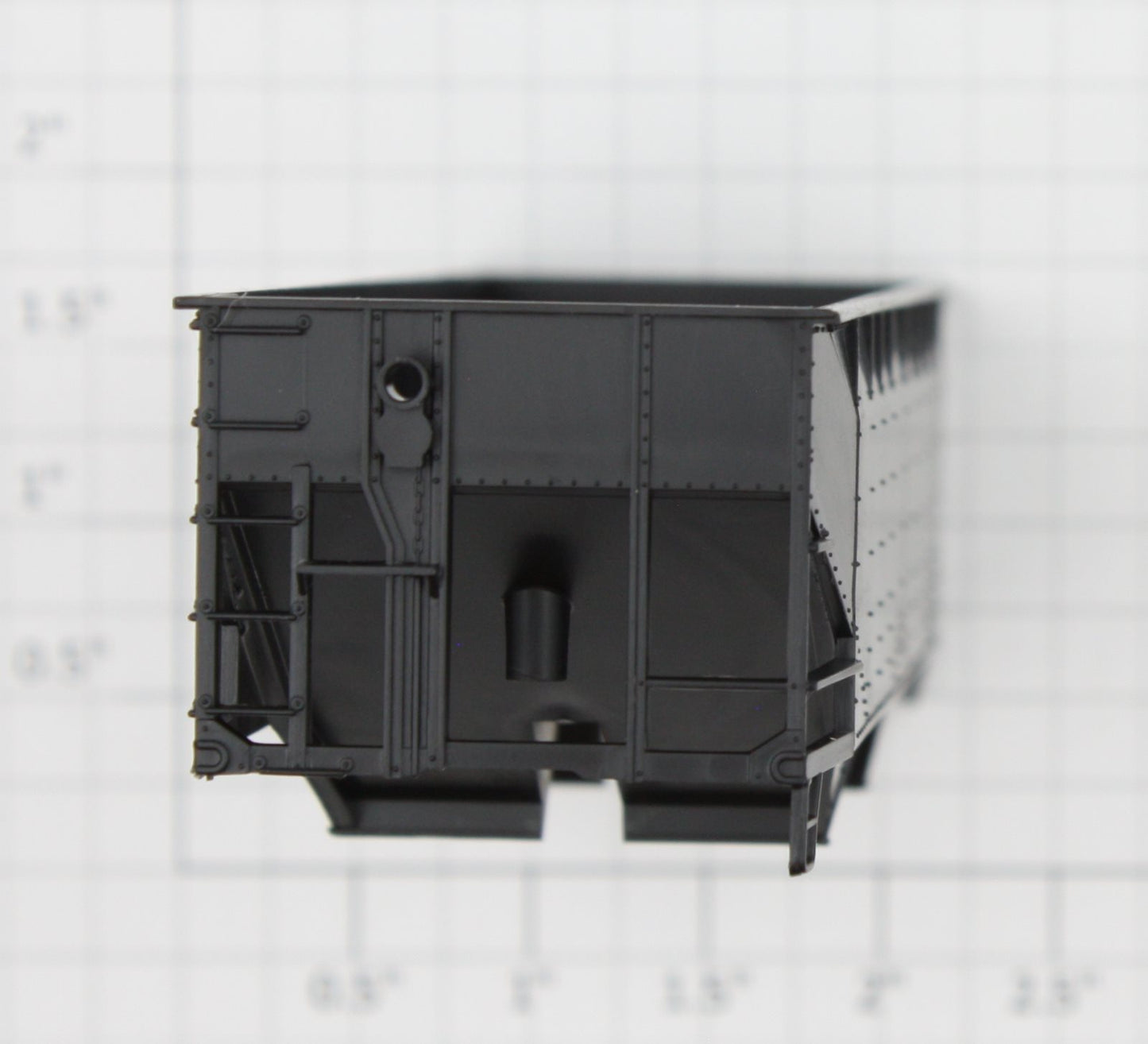 Athearn 54070X HO 34' Hopper Offset Flat Top Body Shell with Broken Ladder