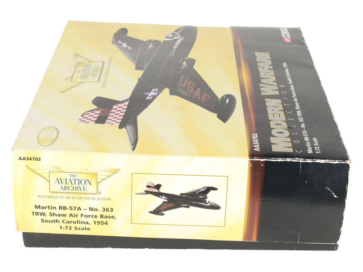 Corgi AA34702 Diecast 1:72 RB-57A USAF Gloss Black EX/Box