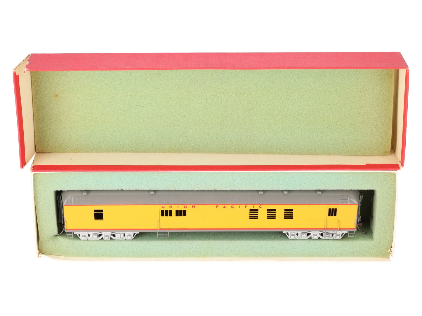 The Coach Yard BRASS HO Union Pacific Harriman 69' Baggage-Express Car (Painted)