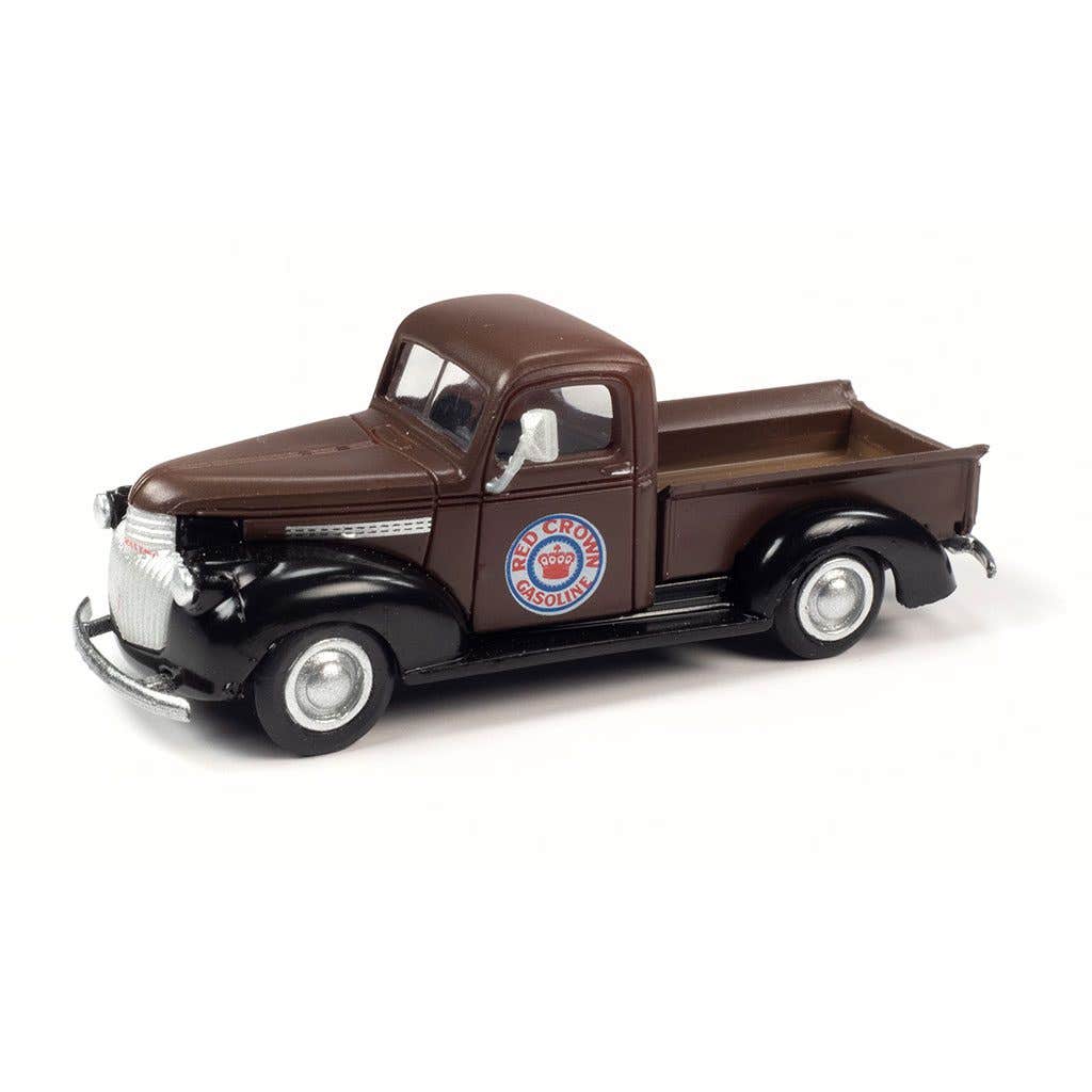 Classic Metal Works 30654 HO Red Crown Gasoline 1941-1946 Chevrolet Pickup Truck