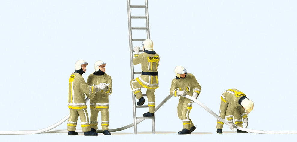 Preiser 10771 HO Modern Firemen Working with Ladder & Hose Figures (Set of 5)