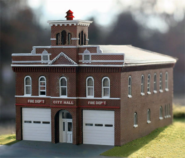 Branchline Trains 200 HO Hermann Firehouse Laser-Art Kit EX/Box