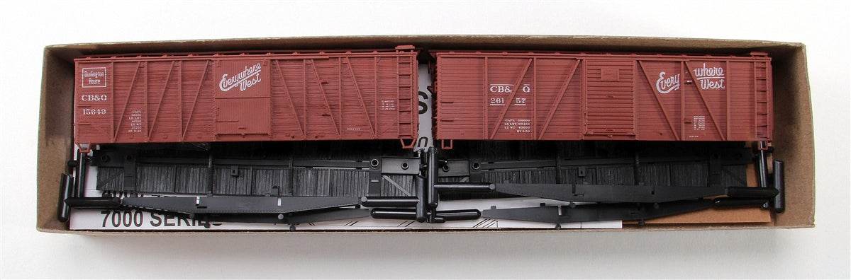 Accurail 1210 HO CBQ 40' Boxcar (Pack of 2)