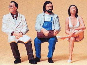 Preiser 45077 G Sitting Passengers Figures (Set of 3)