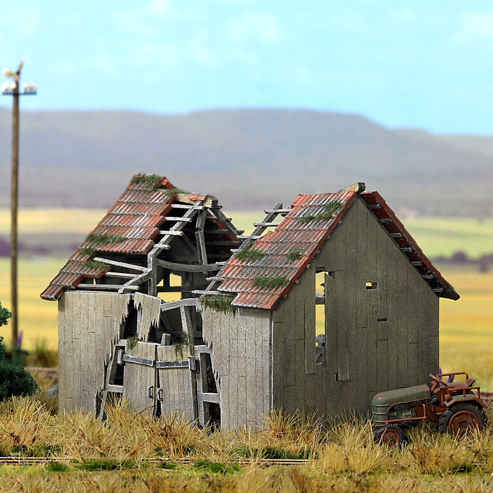 Busch 30289 Dilapidated Barn