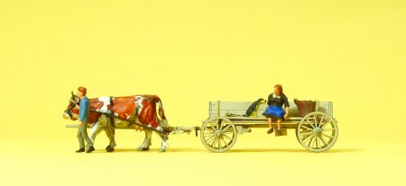 Preiser 30412 HO Farmers & Cows Figures with Farm Wagon