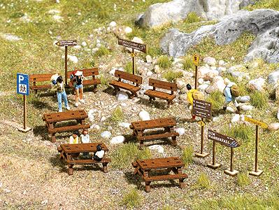 Busch 1484 Wooden Outdoor Furniture Set - Kit
