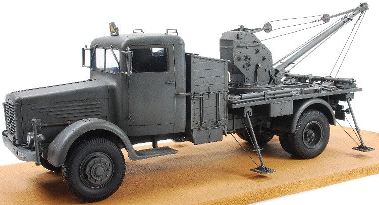 AFV Club AF35279 1:35 German Kfz100 L4500A Truck w/Bilstein 3T Crane Vehicle Kit