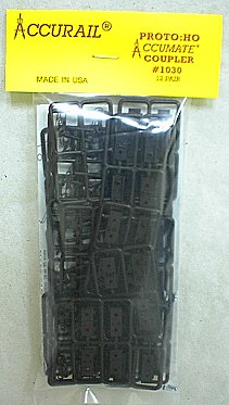 Accurail 1030 HO Accumate Knuckle Coupler Scale With Draft Gear Box 12 pairs