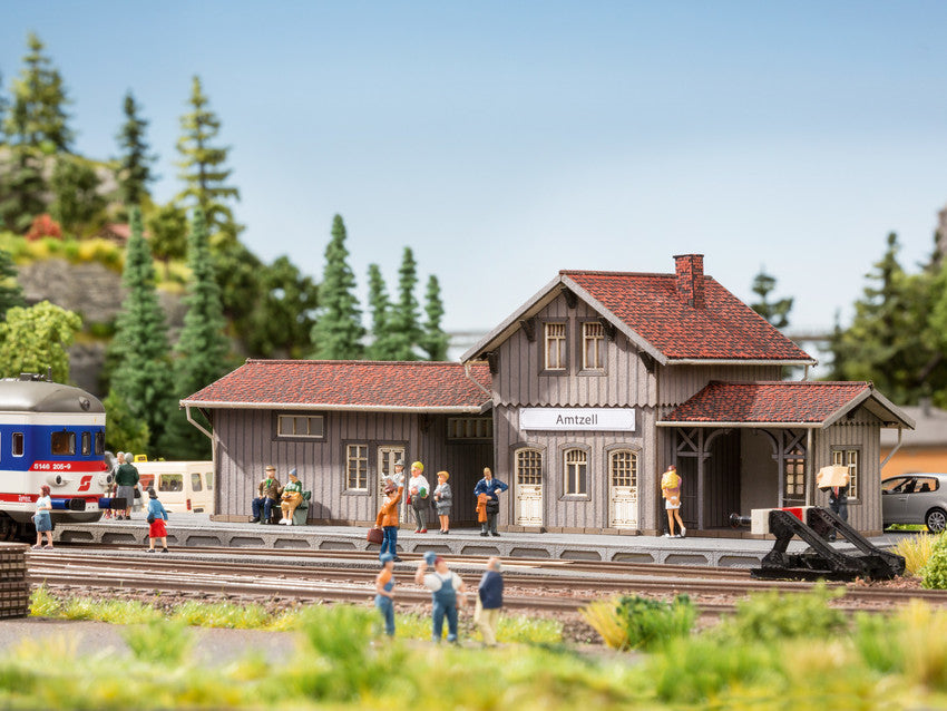 Noch 66001 HO Amtzell Train Station Kit