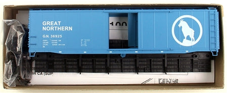 Accurail 5135 HO Great Northern 50' Plug Door AAR Box Car Kit #36925