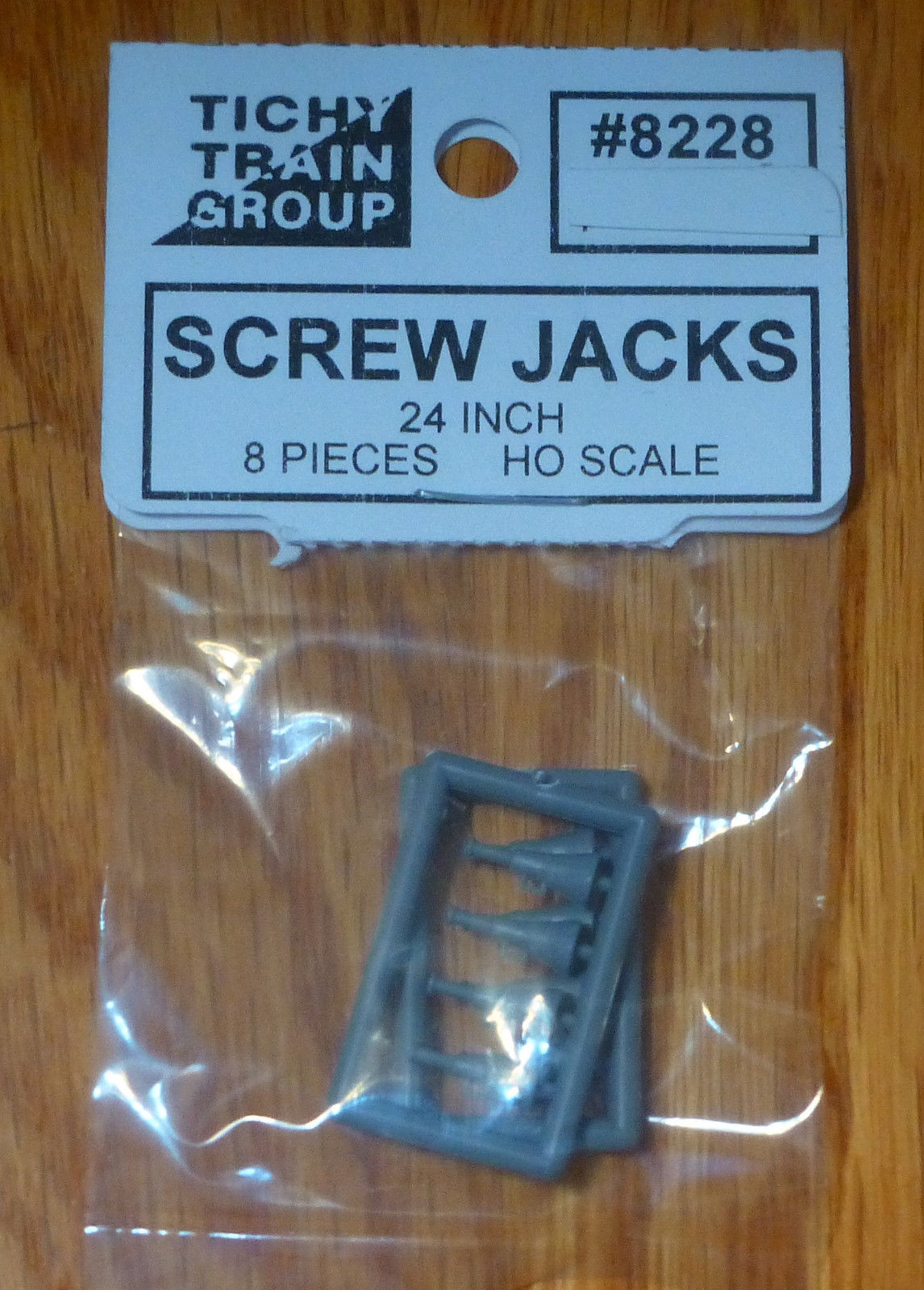 Tichy 483 HO Screw Jacks 8 Pack