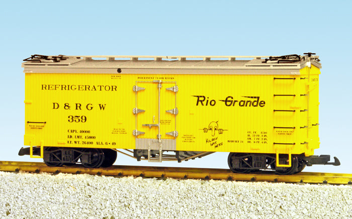 USA Trains R16451 G D&RGW / Kilroy U.S. Refrigerator Cars (Yellow/Silver)