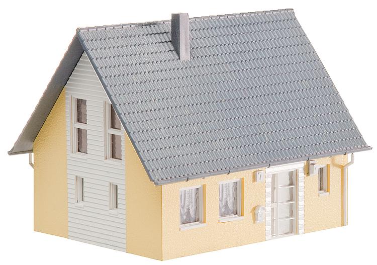 Faller 130317 HO Single-Family House Yellow and White